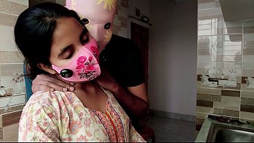 Spicy Desi Bhabhi’s Steamy Kitchen Encounter With Devar