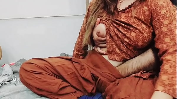 Sizzling Desi Stepmom’s Spicy Kitchen Encounter: Anal Ride With Fiery Hindi Whispers
