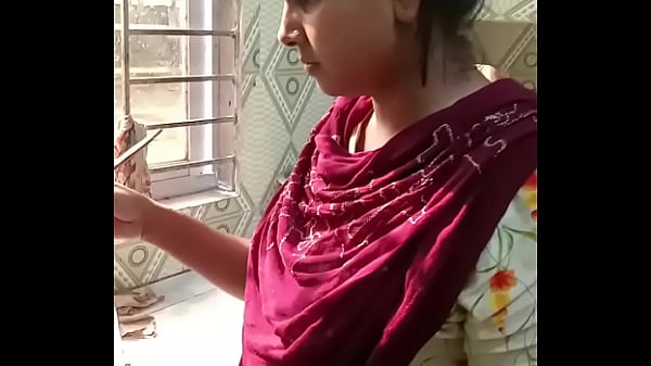 Sultry Seduction: A Bengali Bhabhi’s Forbidden Desires