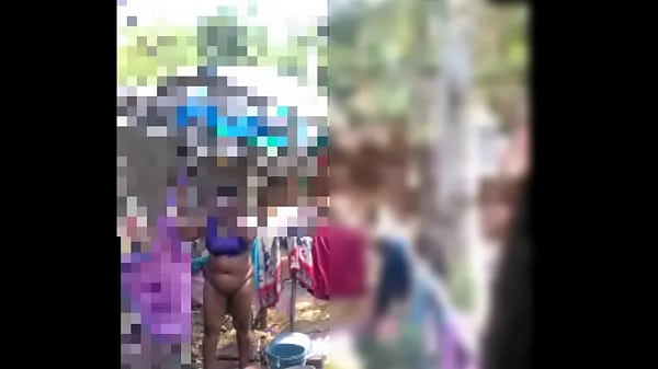 भारतीय देसी मोटी कमर वाली सुंदरी