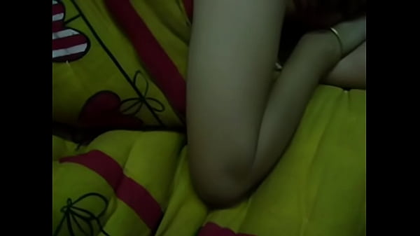 Sultry Desi Housewife Seduces The Neighbor Next Door