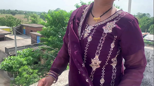 Desi Bhabhi’s Wild Ride: Full Pleasure In Raw Bhojpuri Passion