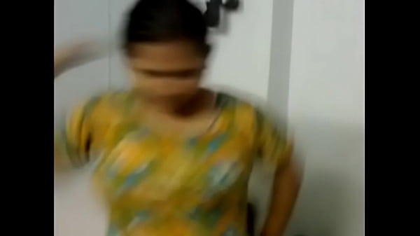 Fresh And Tempting Desi Beauty Just Stepped Out Of The Bath