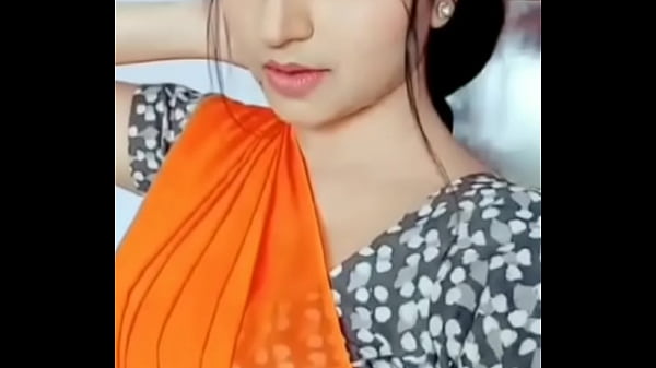 Hot Tamil Babe Ready To Get Naughty