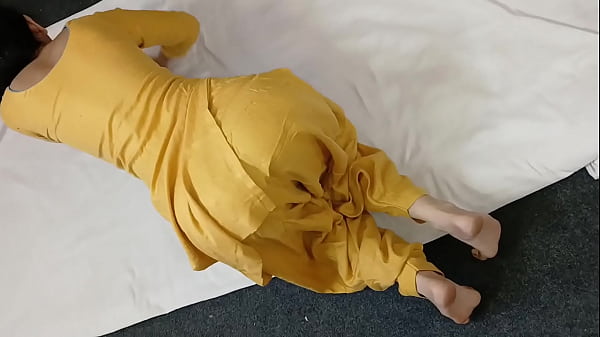 Meri Moti Gol Gand Wali Chachi Ka Garam Video