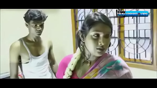 Sultry South Indian Aunty Seduced In Desi Style