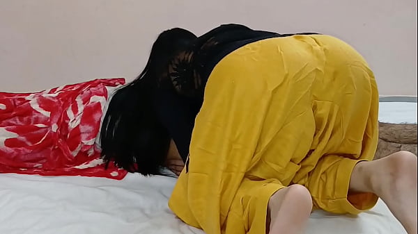 Bhabhi’s Wet, Tight Pussy Getting Pounded In Hindi Sex Clip