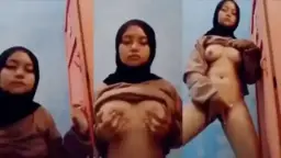 Hijab Smp Montok, Toket Bulat Mainin Memek Sendiri