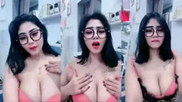 Live Tante Sandra, Cantik Montok Siap Digoda