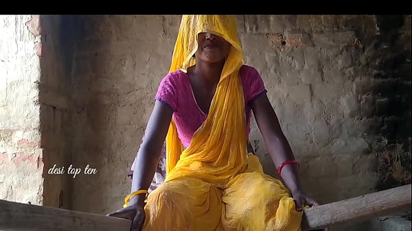 Desi Indian Wife Gets Pounded Hard By Her Husband While Wearing A Sexy Yellow Saree