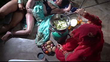 Xxx Kitchen Mein Desi Step Mom Ka Sexy Kamaal, Indian Kitchen Ki Chudai Ki Kahani