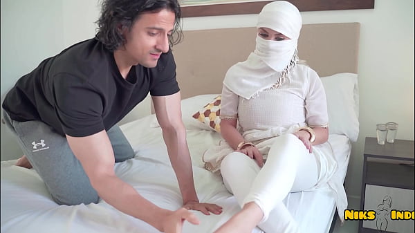 Massive Tits, Obedient Muslim Whore Takes Rough Pounding From A Desi Stud