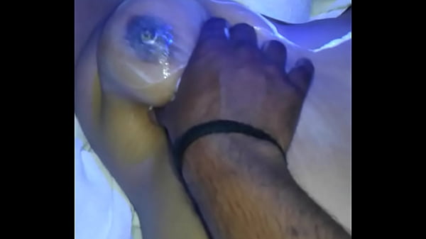Big Boobs Indian Babe Getting Her Tits Squeezed And Rubbed By Her Desi Lover